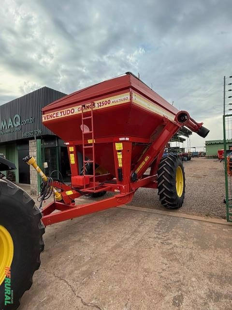 Carreta Graneleira Multi uso 12.500 litros Imagem Carreta Graneleira Multi uso 12.500 litros