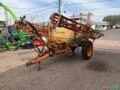 Pulverizador Jacto Columbia Cross 2000 litros ano 2000 Imagem Pulverizador Jacto Columbia Cross 2000 litros ano 2000