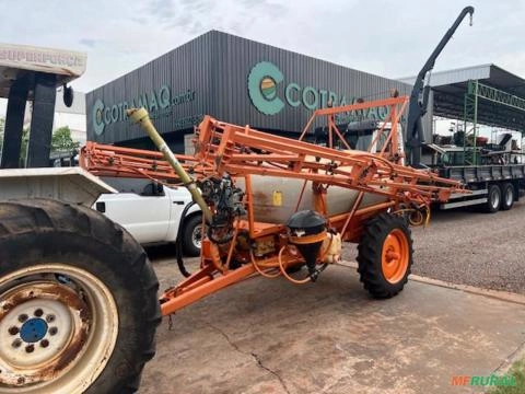 Pulverizador Jacto Columbia Cross 2003 Imagem Pulverizador Jacto Columbia Cross 2003