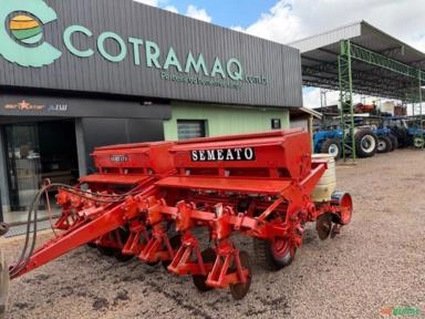 Plantadeira Semeato 8 linhas Imagem Plantadeira Semeato 8 linhas