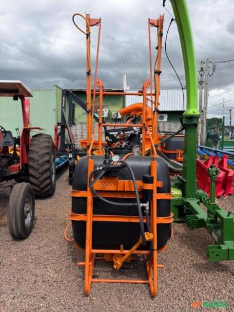 Pulverizador Jacto PJ 600 lts Imagem Pulverizador Jacto PJ 600 lts