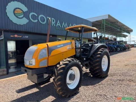 Valtra BM 125 4x4 ano 2010 Imagem Valtra BM 125 4x4 ano 2010