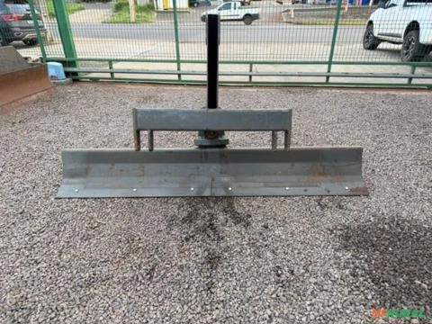 Plaina Traseira Tatu 2,30 mts Imagem Plaina Traseira Tatu 2,30 mts