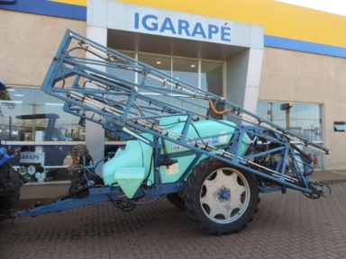 Pulverizador marca Montana - Modelo Ranger 2000 - Barras de 21 metros - Ano 2014 Imagem Pulverizador marca Montana - Modelo Ranger 2000 - Barras de 21 metros - Ano 2014