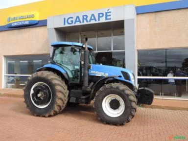 Trator New Holland - T7.245 Cabinado - 4x4 - 213cv