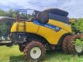 Colheitadeira New Holland - CR 7.90 Imagem Colheitadeira New Holland - CR 7.90