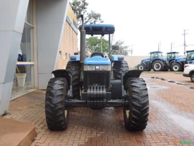 Imagem Trator Marca New Holland Modelo - 7630 Imagem Trator Marca New Holland Modelo - 7630