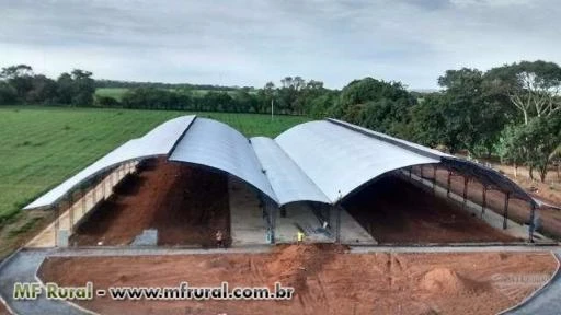 Galpão em Estrutura Metálica com Cobertura em Lona Térmica