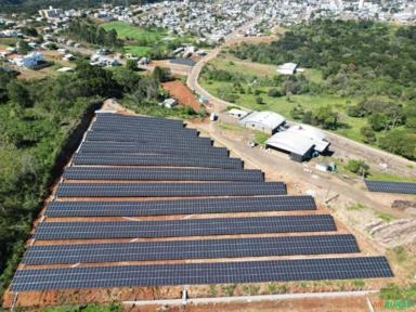 Usina solar fotovoltaica Imagem Usina solar fotovoltaica