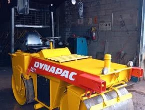 Rolo compactador Dynapac CG11