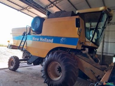 Colheitadeira TC 5070 - Plataforma 20 Pés, 2010 Imagem Colheitadeira TC 5070 - Plataforma 20 Pés, 2010