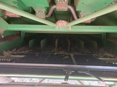 Imagem Colheitadeira John Deere Colheitadeira JD 1470 - Plataforma 20 Pés, 2013 Imagem Colheitadeira John Deere Colheitadeira JD 1470 - Plataforma 20 Pés, 2013