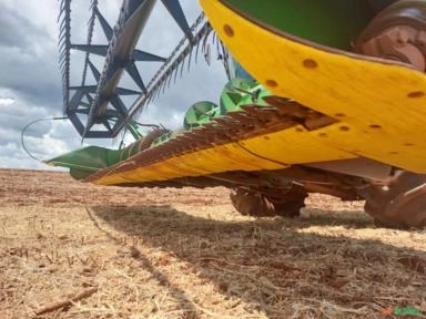 Imagem Colheitadeira John Deere Colheitadeira JD 1470 - Plataforma 20 Pés, 2013 Imagem Colheitadeira John Deere Colheitadeira JD 1470 - Plataforma 20 Pés, 2013