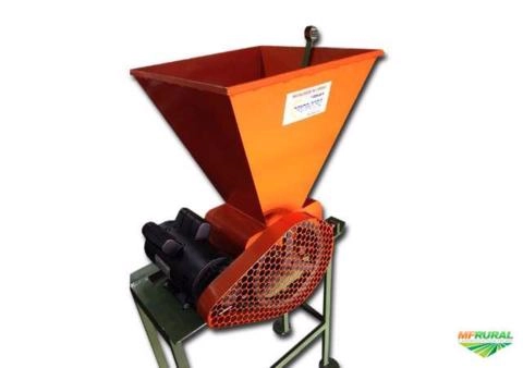 MÁQUINA MACHACADOR DE CEREAIS Imagem MÁQUINA MACHACADOR DE CEREAIS