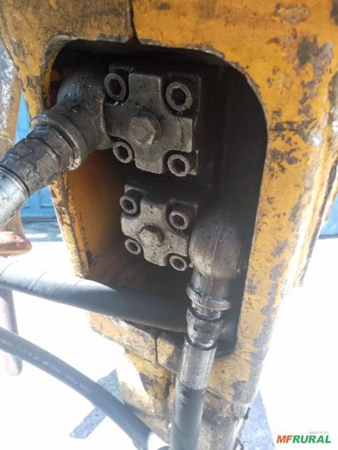 Imagem Lote de Rompedor Hidráulico. Imagem Lote de Rompedor Hidráulico.