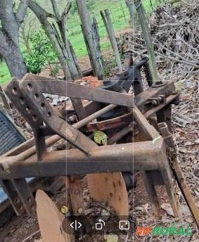 Arado reversivel 3 discos Sta Isabel Imagem Arado reversivel 3 discos Sta Isabel