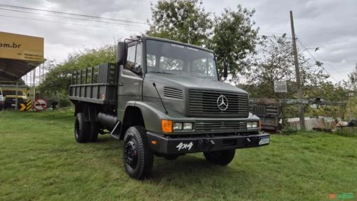 Caminhão 4x4 Mercedes Traçado reduzido LAK1418 100% revisado, pronto para o trabalho. Imagem Caminhão 4x4 Mercedes Traçado reduzido LAK1418 100% revisado, pronto para o trabalho.