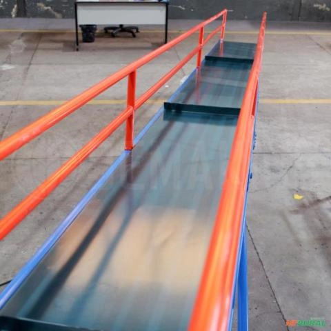 Imagem Esteira de Elevação com Guias Laterais Imagem Esteira de Elevação com Guias Laterais