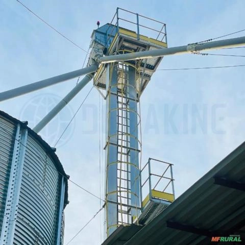 Elevador de Canecas para Transporte de Materiais Imagem Elevador de Canecas para Transporte de Materiais