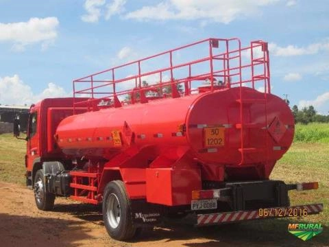 Imagem Tanque p/ Caminhão Bombeiro Imagem Tanque p/ Caminhão Bombeiro