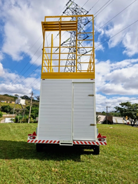 Imagem REBOQUE SIMULADOR DE TREINAMENTO NR 33 NR 35 Imagem REBOQUE SIMULADOR DE TREINAMENTO NR 33 NR 35