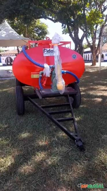 Imagem Carreta Tanque Pipa 4.200L – Completa com Bomba e Pneus! Imagem Carreta Tanque Pipa 4.200L – Completa com Bomba e Pneus!