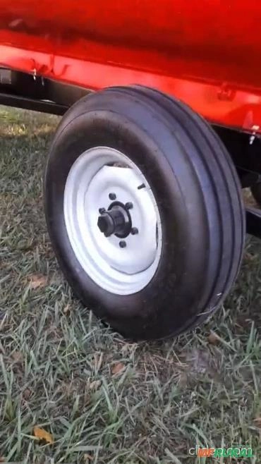 Imagem Carreta Tanque Pipa 4.200L – Completa com Bomba e Pneus! Imagem Carreta Tanque Pipa 4.200L – Completa com Bomba e Pneus!