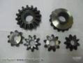 CONJUNTO DE CX SATÉLITE COM 2 ENGRENAGENS PLANETÁRIAS E 4 ENGRENAGENS SATELITES Imagem CONJUNTO DE CX SATÉLITE COM 2 ENGRENAGENS PLANETÁRIAS E 4 ENGRENAGENS SATELITES