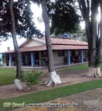 ALUGA - SE SITIO TATUÍ - QUADRA/SP COM PISCINA E CAMPO DE FUTEBOL