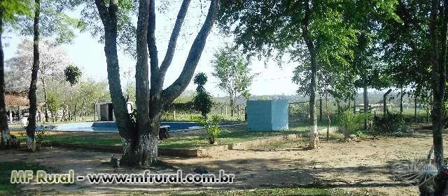 ALUGA - SE SITIO TATUÍ - QUADRA/SP COM PISCINA E CAMPO DE FUTEBOL