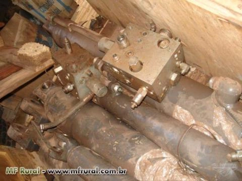 Imagem New Holland W170B - Pa Carregadeira - W160 ano 2008-2006 Imagem New Holland W170B - Pa Carregadeira - W160 ano 2008-2006