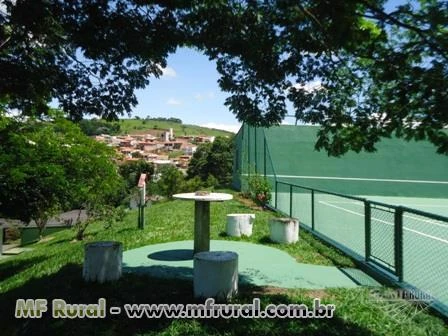 Chácara proximo da cidade de Águas de Lindoia em bairro nobre