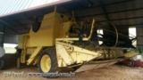 Colheitadeira New Holland 4040 Imagem Colheitadeira New Holland 4040