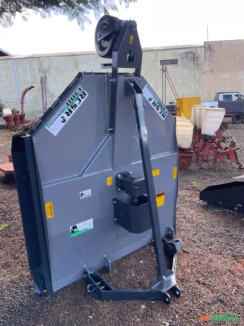 Roçadeira Nova Imagem Roçadeira Nova