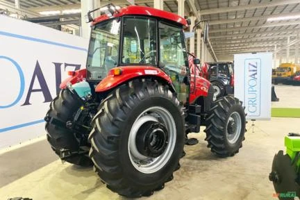 Trator Agrícola Case Farmall 100