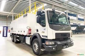 Caminhão Volvo VMX 360 Comboio 10.000L