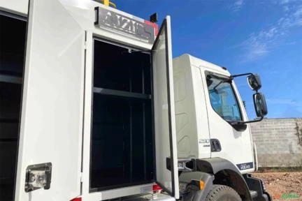 Caminhão Volvo VMX 290 6x4 23/23 EURO6 com Pipa 20.000L AIZI Ano 23/24 | Sem uso | Emplacado  Pipa 2