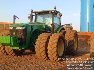 TRATOR JOHN DEERE 8335R CONSERVADO Imagem TRATOR JOHN DEERE 8335R CONSERVADO