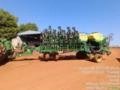 PLANTADEIRA JOHN DEERE DB50 31 LINHAS - SUPER CONSERVADA ANO 2018 Imagem PLANTADEIRA JOHN DEERE DB50 31 LINHAS - SUPER CONSERVADA ANO 2018