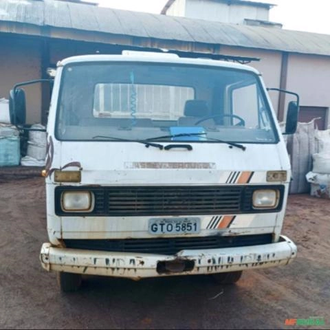 CAMINHÃO 3/4 VW - 7-90S Imagem CAMINHÃO 3/4 VW - 7-90S