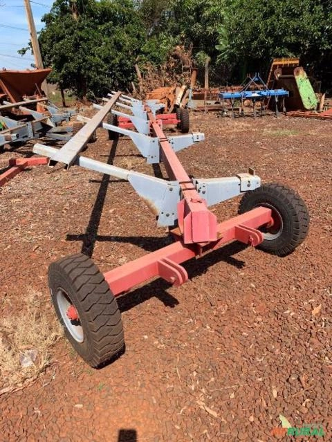 CARRETA PLATAFORMA UNIÃO 25 OU 30 PÉS SOJA E MILHO (NOVA, SEM USO) Imagem CARRETA PLATAFORMA UNIÃO 25 OU 30 PÉS SOJA E MILHO (NOVA, SEM USO)