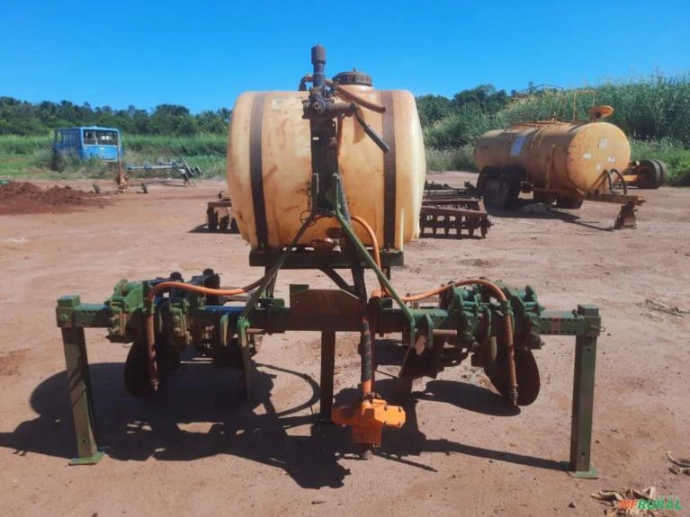 COBRIDOR DE CANA ASUS 300L DISCOS E ROLO Imagem COBRIDOR DE CANA ASUS 300L DISCOS E ROLO