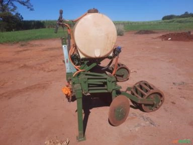 Imagem COBRIDOR DE CANA ASUS 300L DISCOS E ROLO Imagem COBRIDOR DE CANA ASUS 300L DISCOS E ROLO