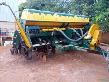 PLANTADEIRA TATU COP SUPREMA ANO 2009 10 LINHAS DE 50 CM PNEUMÁTICA (Á VÁCUO) PANTOGRÁFICA Imagem PLANTADEIRA TATU COP SUPREMA ANO 2009 10 LINHAS DE 50 CM PNEUMÁTICA (Á VÁCUO) PANTOGRÁFICA