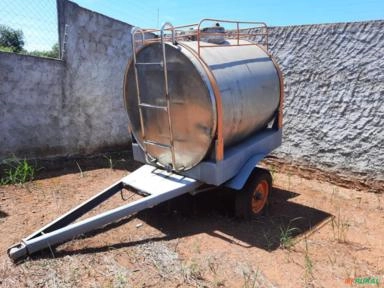 CARRETA TANQUE 2.500L INOX Imagem CARRETA TANQUE 2.500L INOX