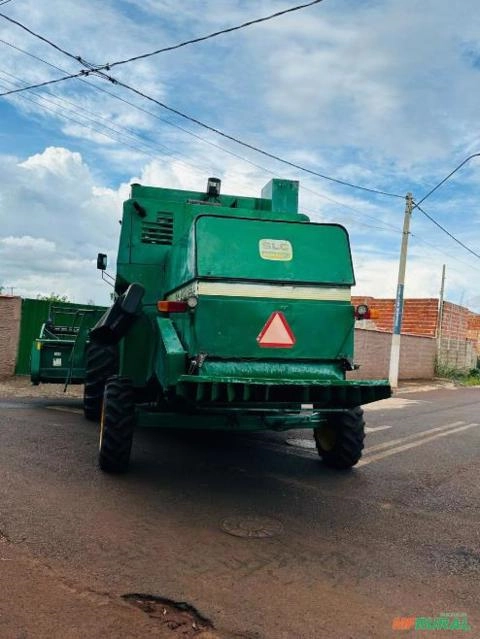 Imagem COLHEITADEIRA JOHN DEERE 1185 HYDRO ANO 2000 PLATAFORMA SOJA 19 PÉS (PLAT. MILHO OPCIONAL) Imagem COLHEITADEIRA JOHN DEERE 1185 HYDRO ANO 2000 PLATAFORMA SOJA 19 PÉS (PLAT. MILHO OPCIONAL)