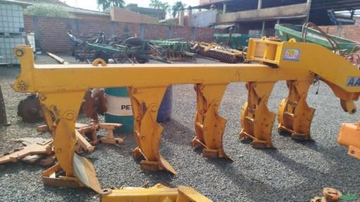 Imagem ARADO AIVECA REVERSÍVEL TATU AAR² ANO 2021 5 AIVECAS Imagem ARADO AIVECA REVERSÍVEL TATU AAR² ANO 2021 5 AIVECAS