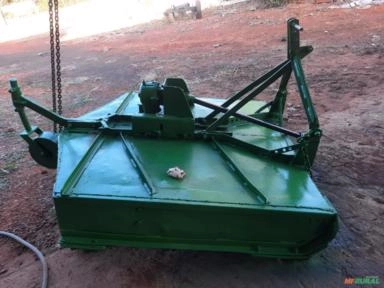 ROÇADEIRA HIDRÁULICA 1,70 M Imagem ROÇADEIRA HIDRÁULICA 1,70 M