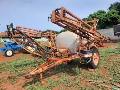 PULVERIZADOR JACTO COLUMBIA CROSS 2.000 LITROS BOMBA JP 150 Imagem PULVERIZADOR JACTO COLUMBIA CROSS 2.000 LITROS BOMBA JP 150