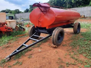 CARRETA TANQUE 3.000 L 2 EIXOS Imagem CARRETA TANQUE 3.000 L 2 EIXOS